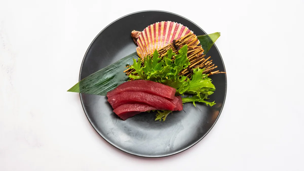 Sashimi tuna