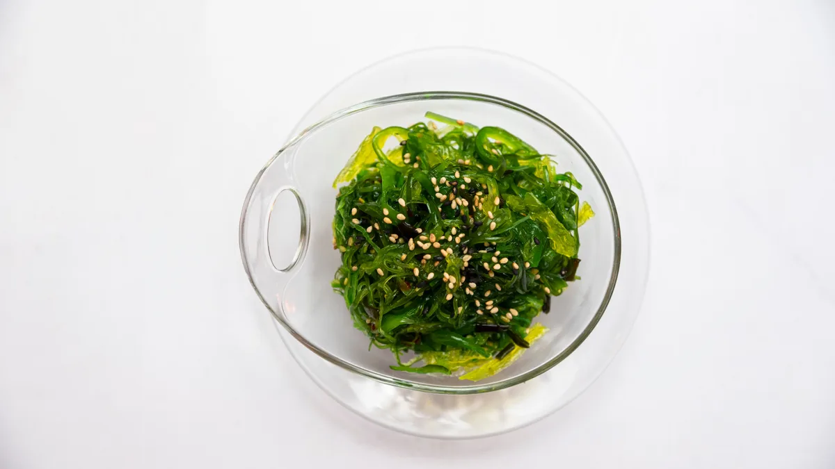 Wakame salad