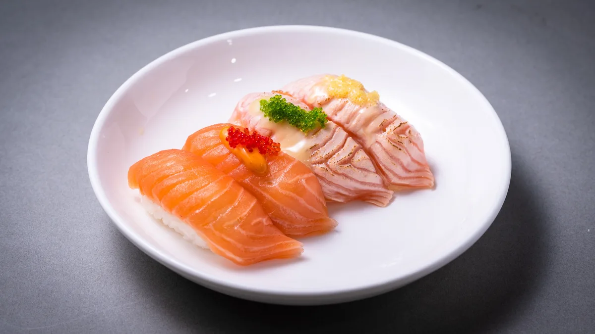 New Style Salmon (NEW STYLE NIGIRI)