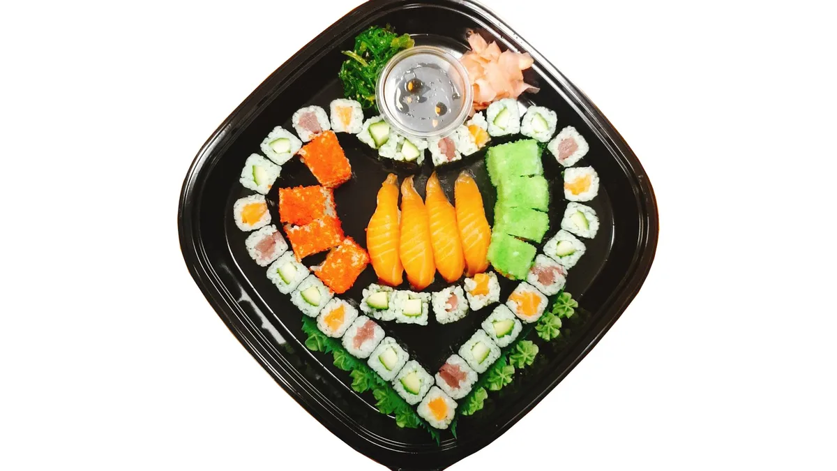 566. Set 44ks: mix maki, california, nigiri