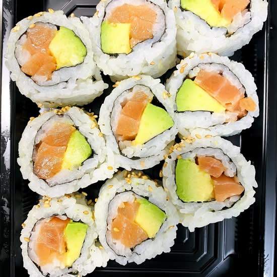 Spicy Salmon and Avocado Roll