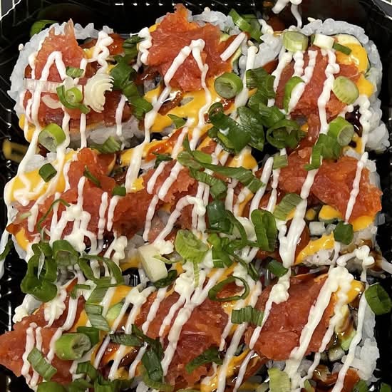 Spicy Tuna And Cucumber Roll