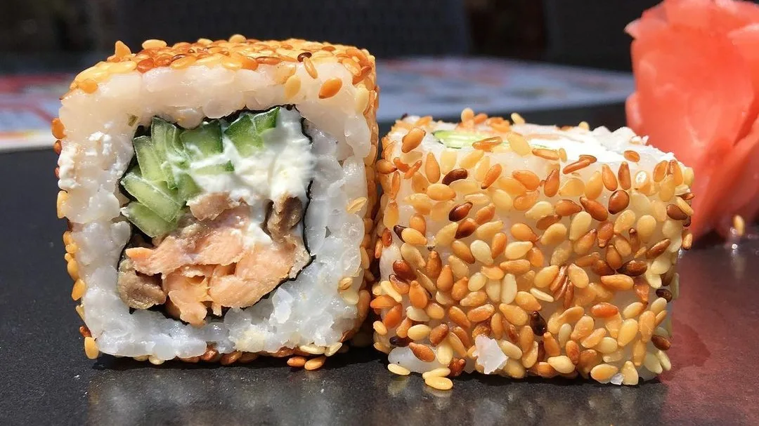 Küncütlü Qızılbalıqlı Roll (8 ədəd)