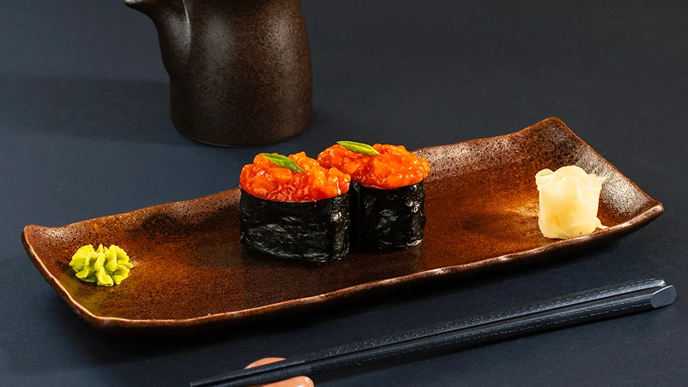Spicy Salmon Gunkan