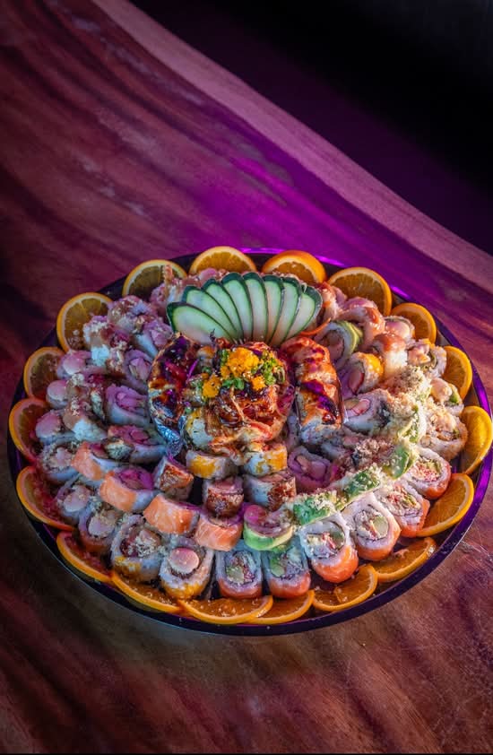RICH and FAMOUS PLATTER