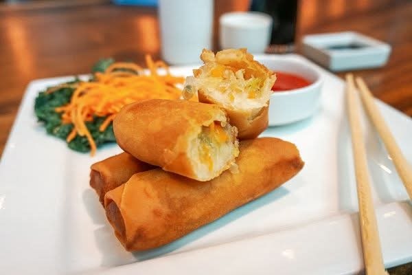 VEGGIE SPRING ROLL
