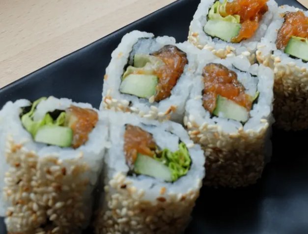 Spicy Salmon Roll