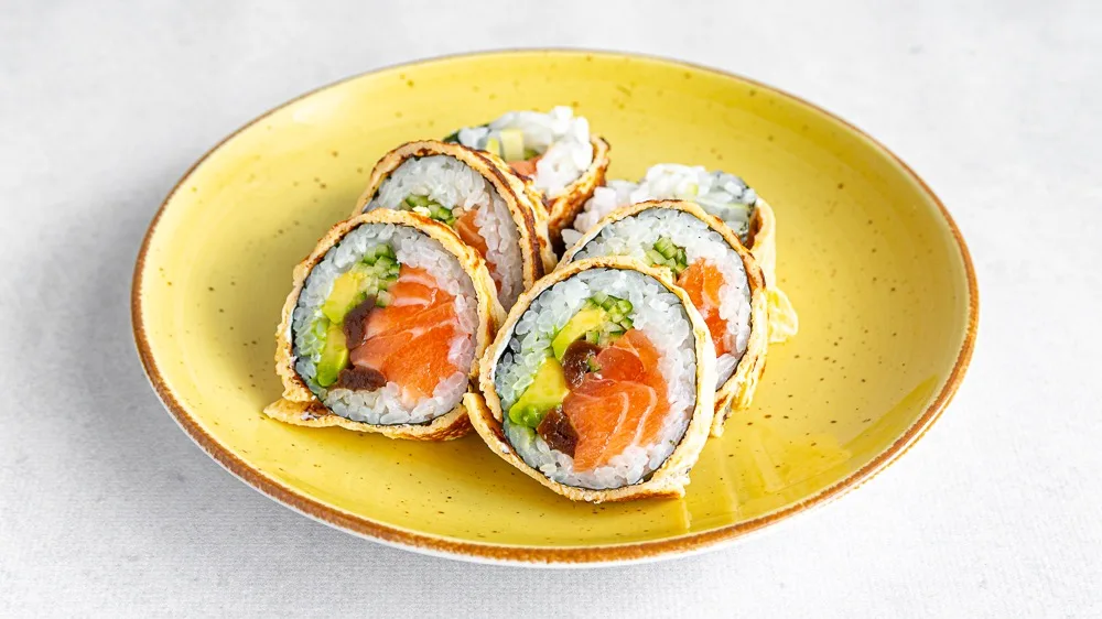 Philadelphia tamago futomaki