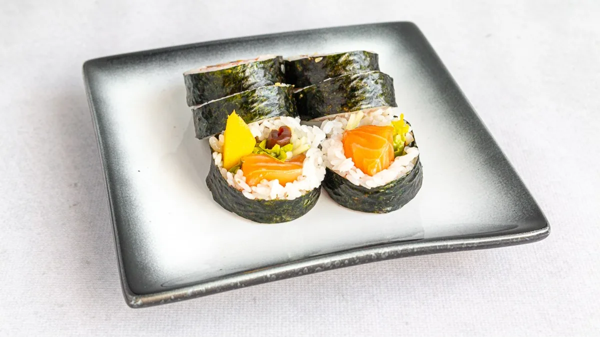 Sake mango futomaki