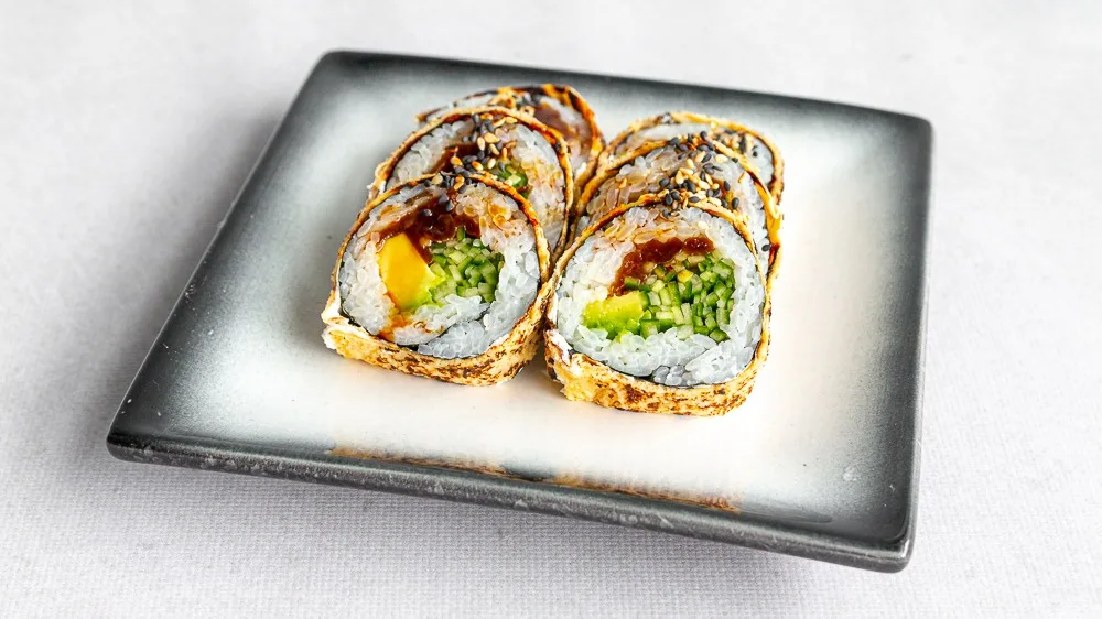 Sweet tamago futomaki