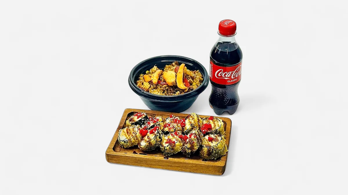Wok Düyü Salmon+Hot Cesar