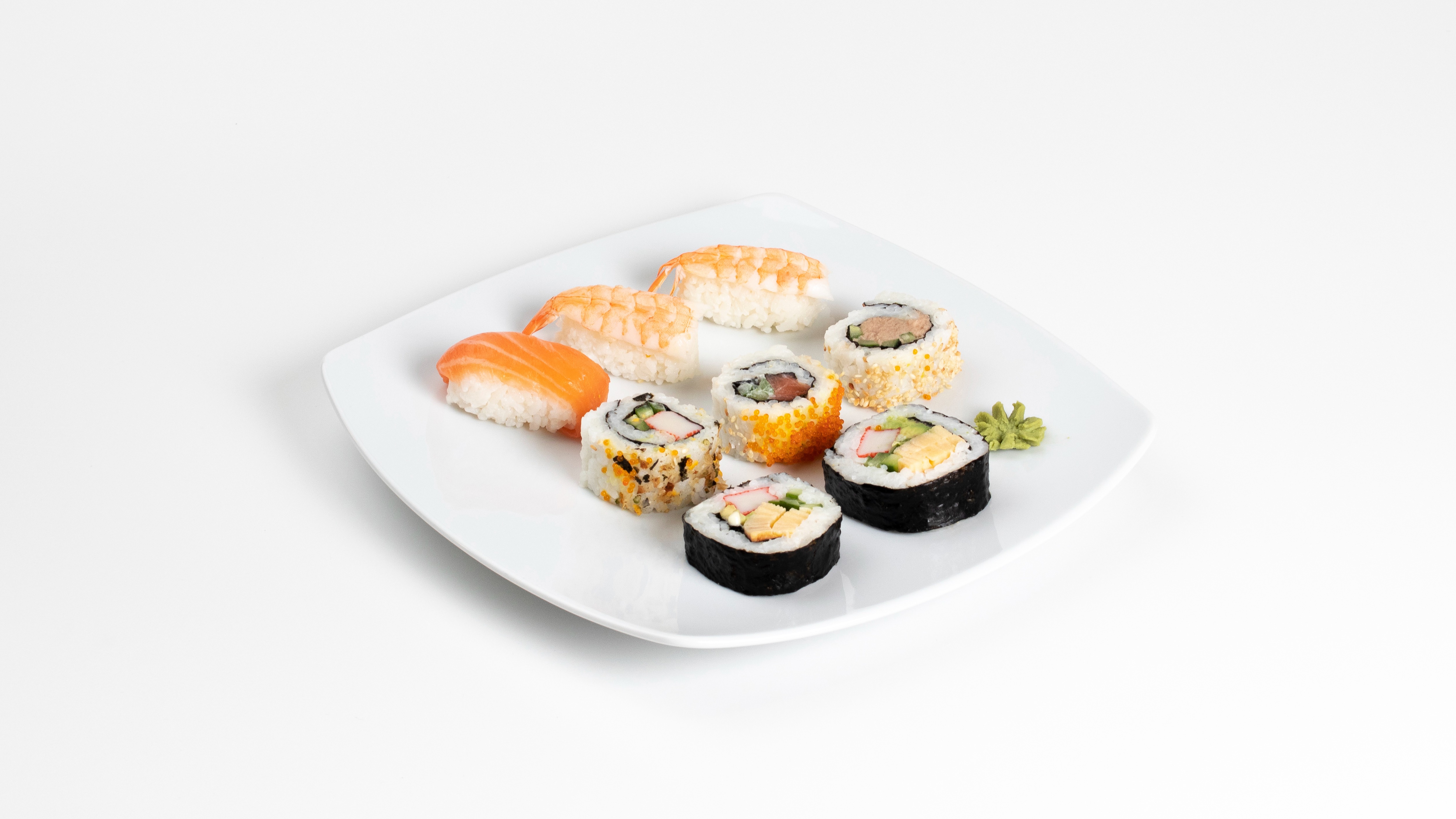 Assorted Sushi Pack