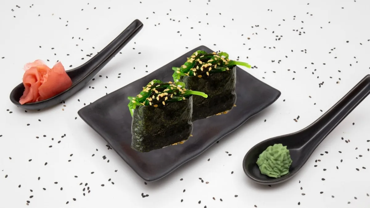 Gunkan wakame 2szt