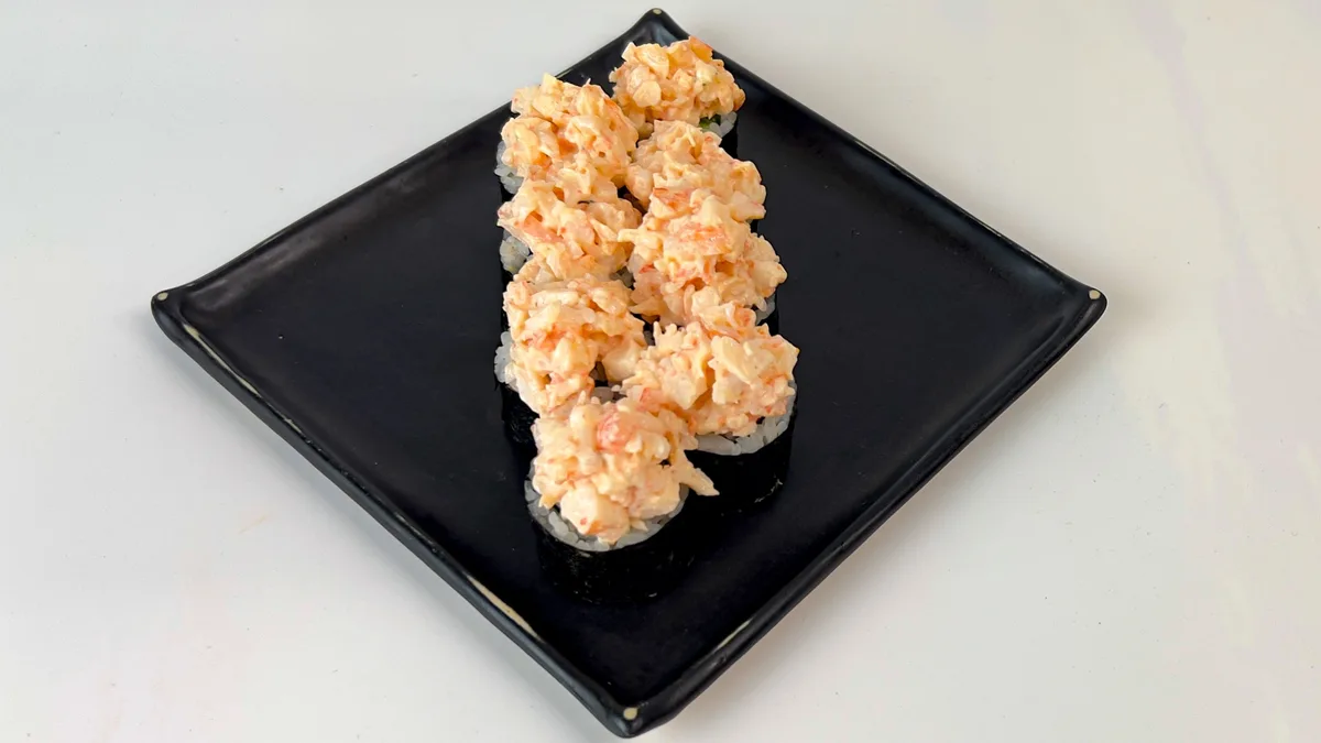 Roll z czapeczką spicy Krewetka 8szt