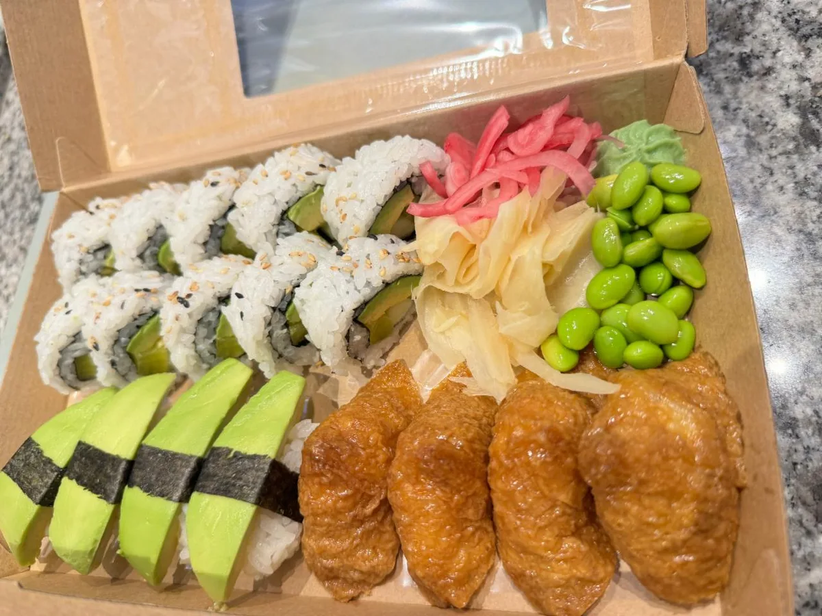 Vegetarisk Sushi 14 Bitar