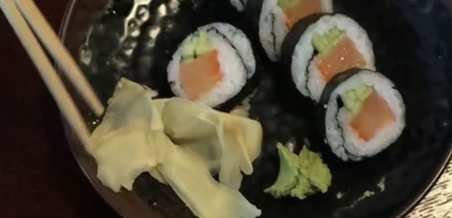 Smoked Salmon Roll