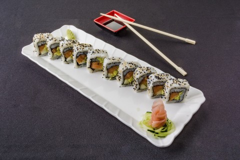 Salmón Roll
