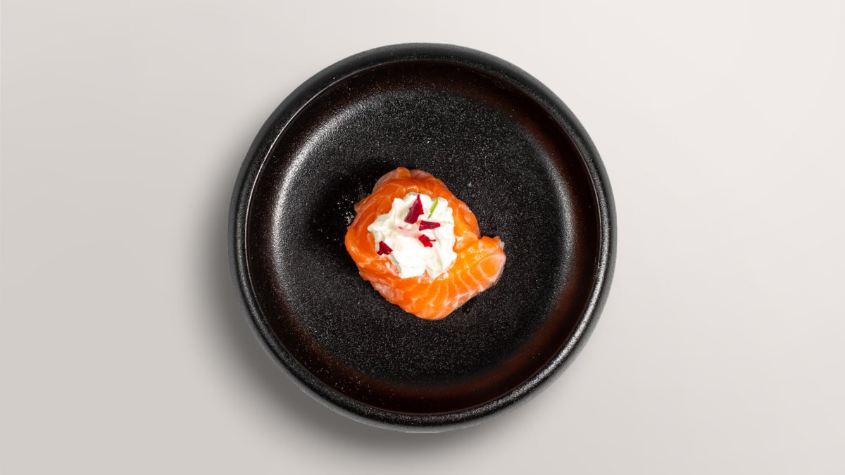 Lachs Kase Gunkan