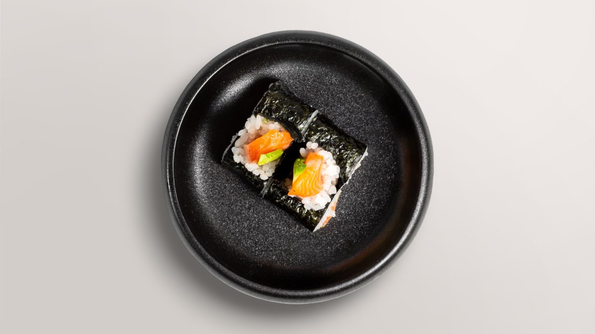Salmon Avo Hoso Maki