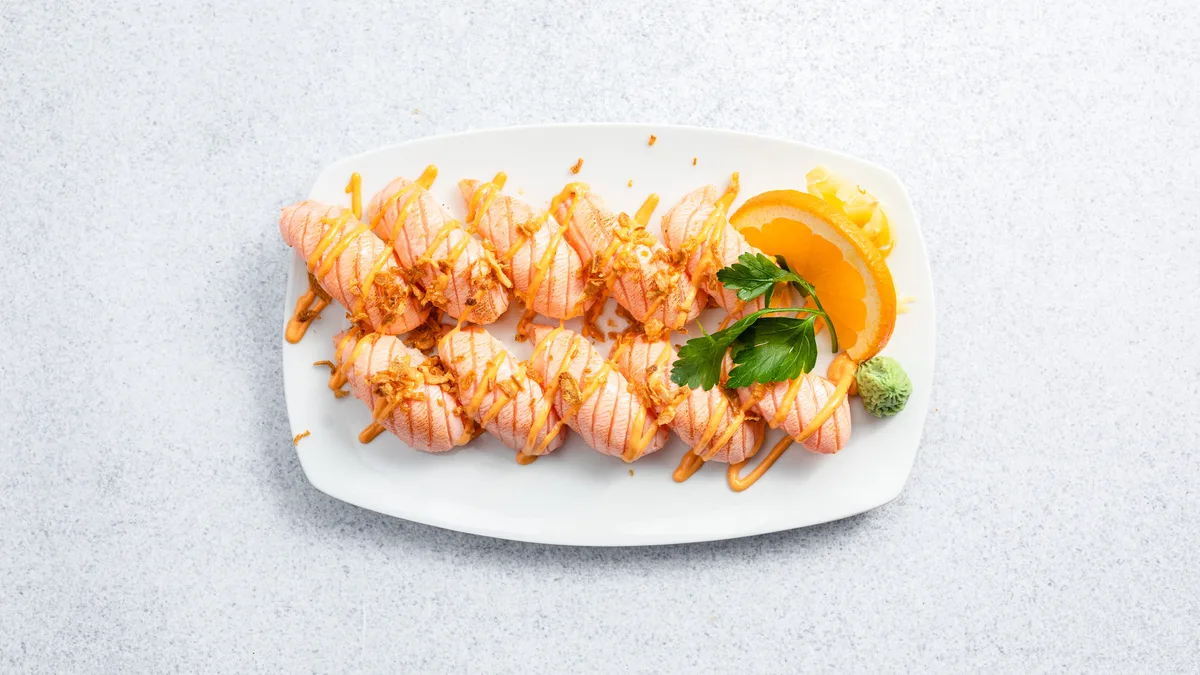 12 Bitar Grillad Lax-Nigiri