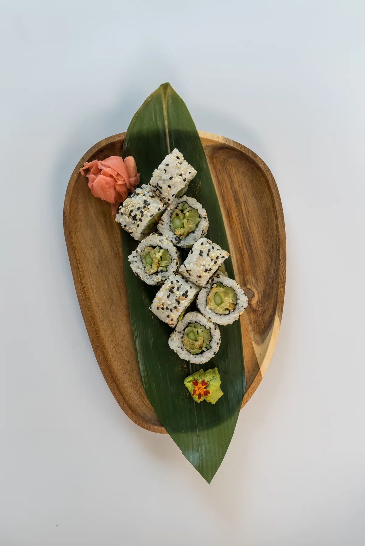 Uramaki szparag w tempurze