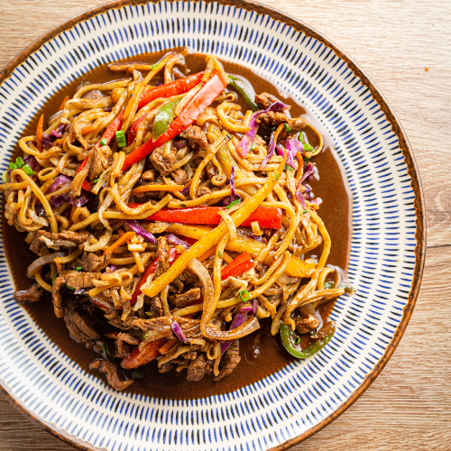Promoção Yakisoba + 1 Bebida + Biscoito