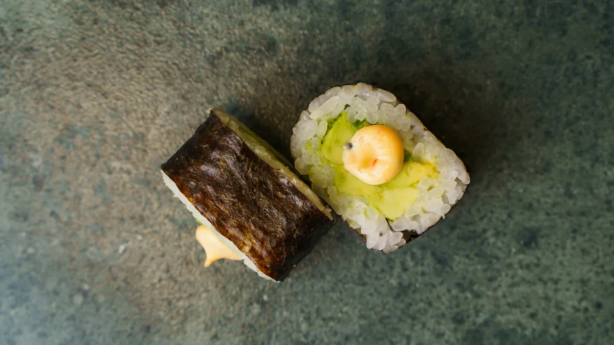 Hosomaki Avocado Hot (2 stk) (V)