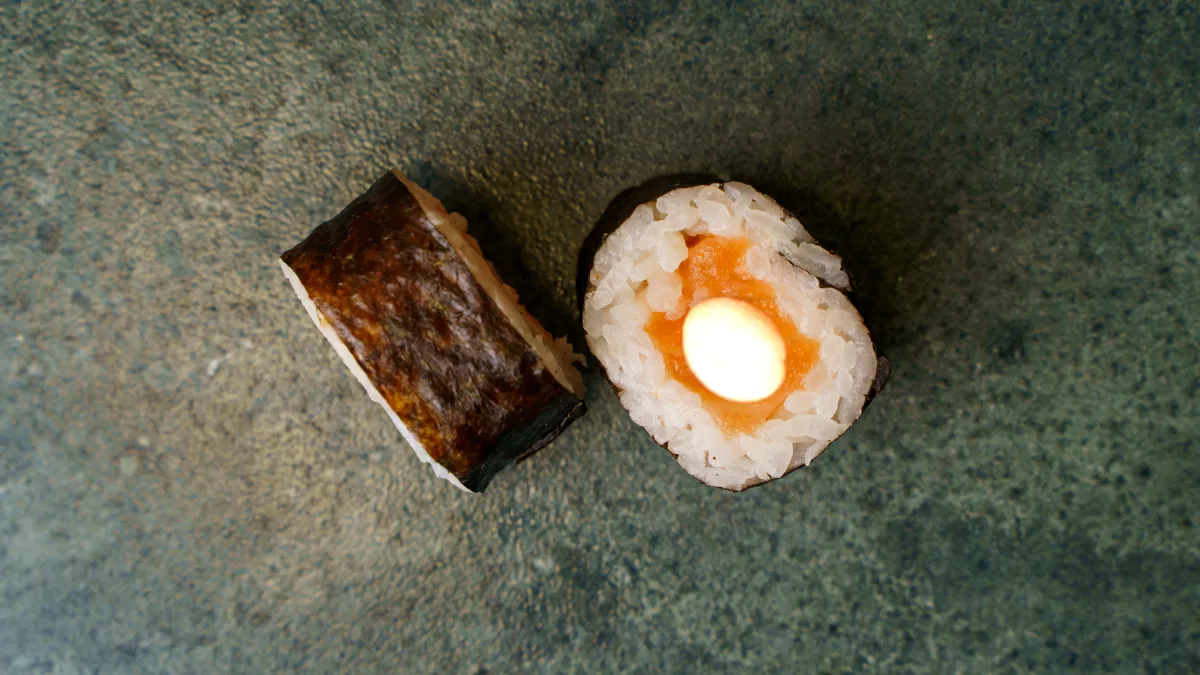 Hosomaki Laks Garlic (2 stk)