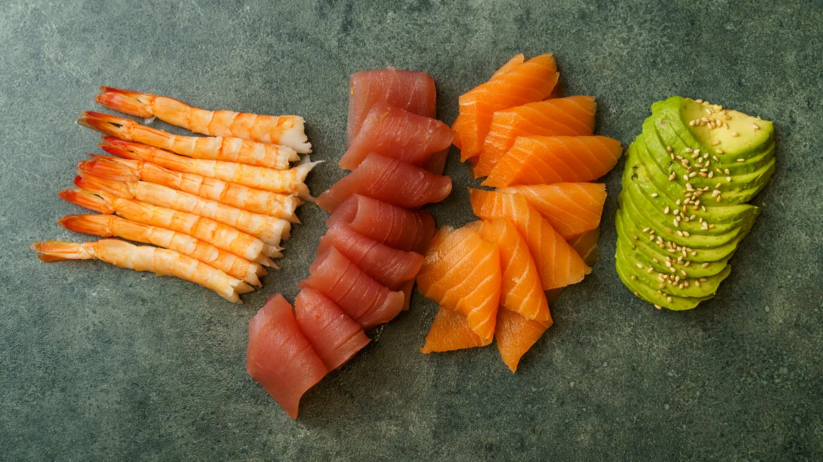 Mixed sashimi (12 stk)