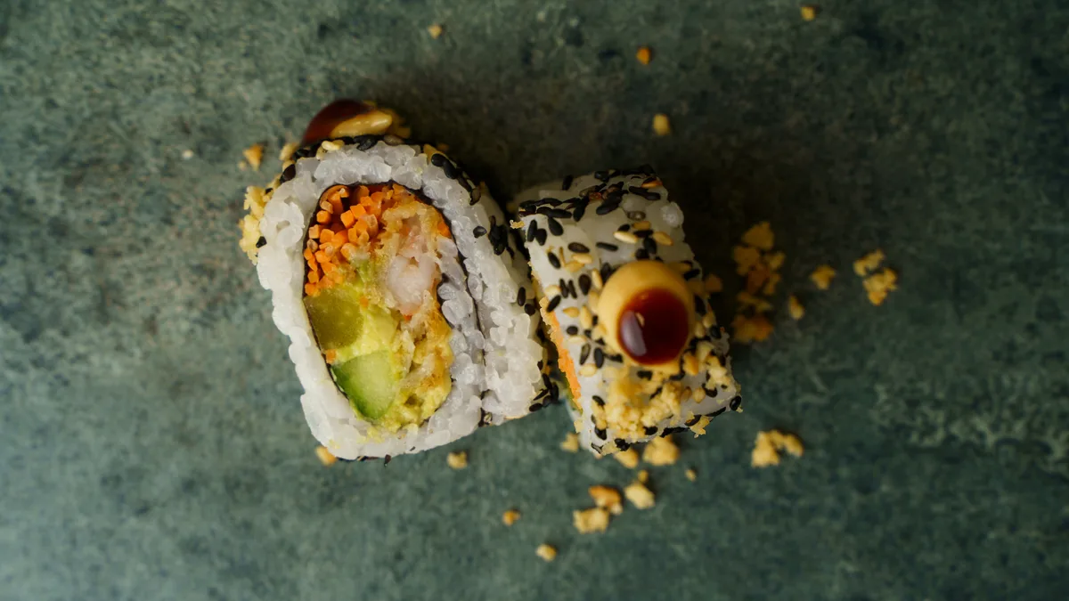 Uramaki Tempura Nuts (2 stk)
