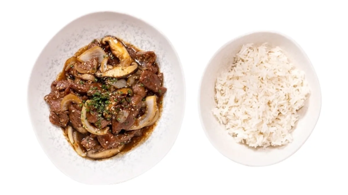 Bulgogi Koreane me Mish Viçi