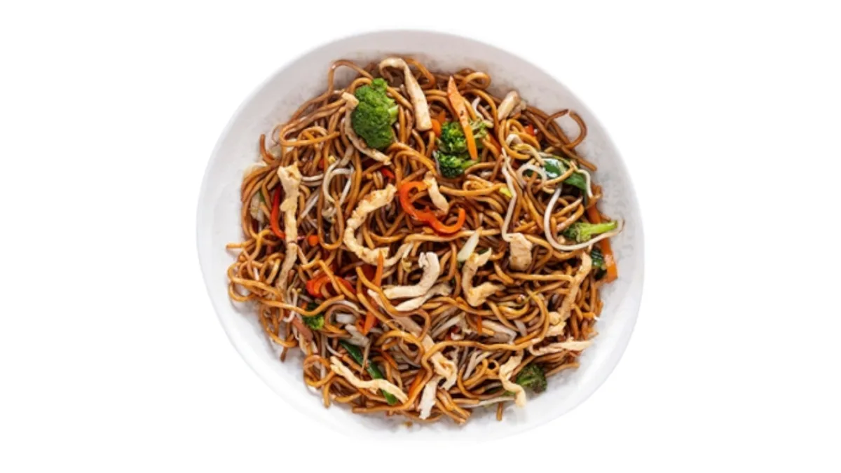 Noodles me Pulë