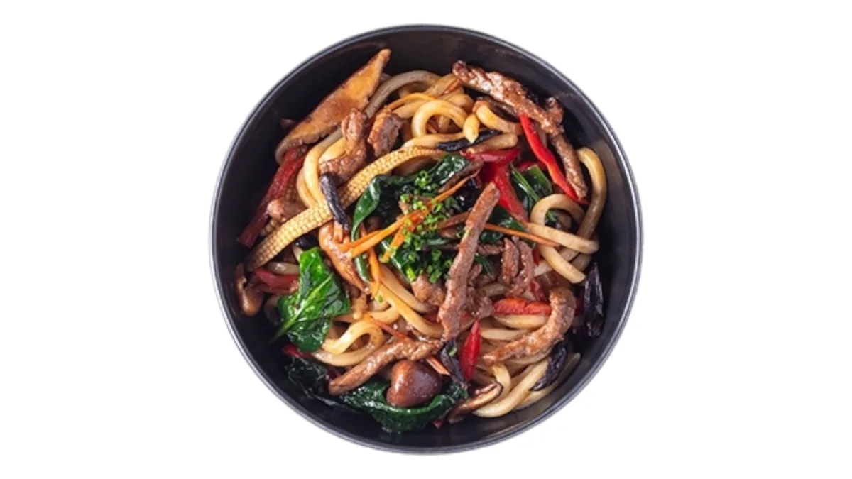 Udon me Mish Viçi and Salcë me Hudhër të Zezë