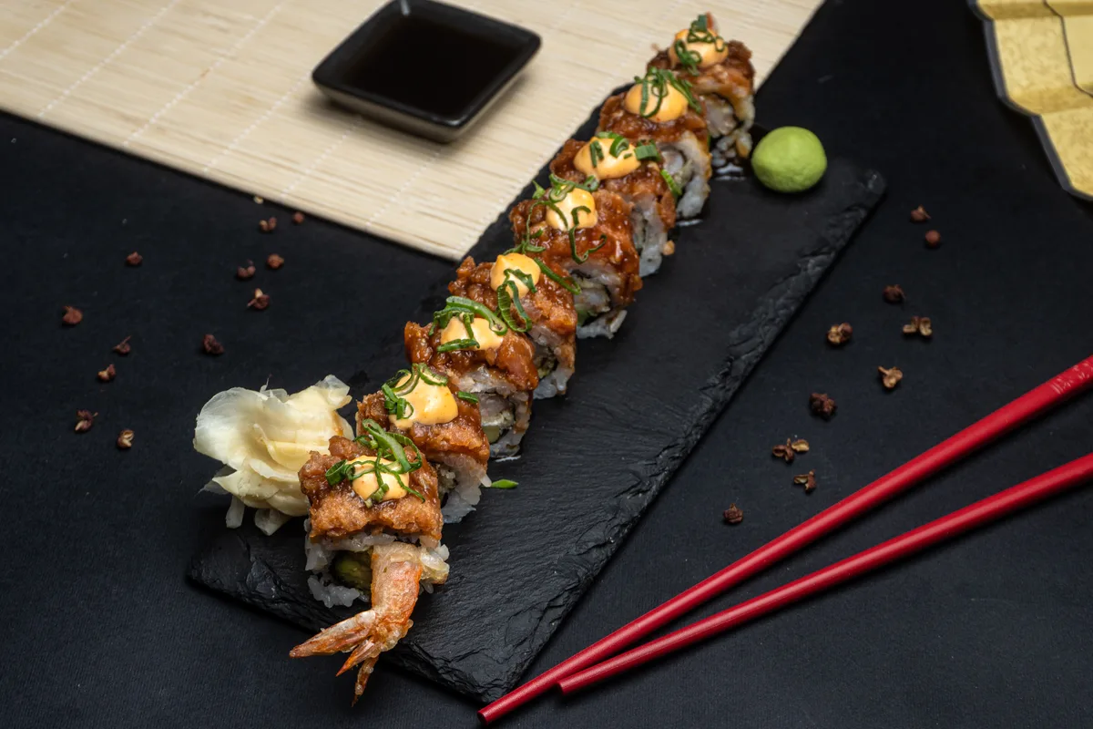 Amazing roll (8 pcs)