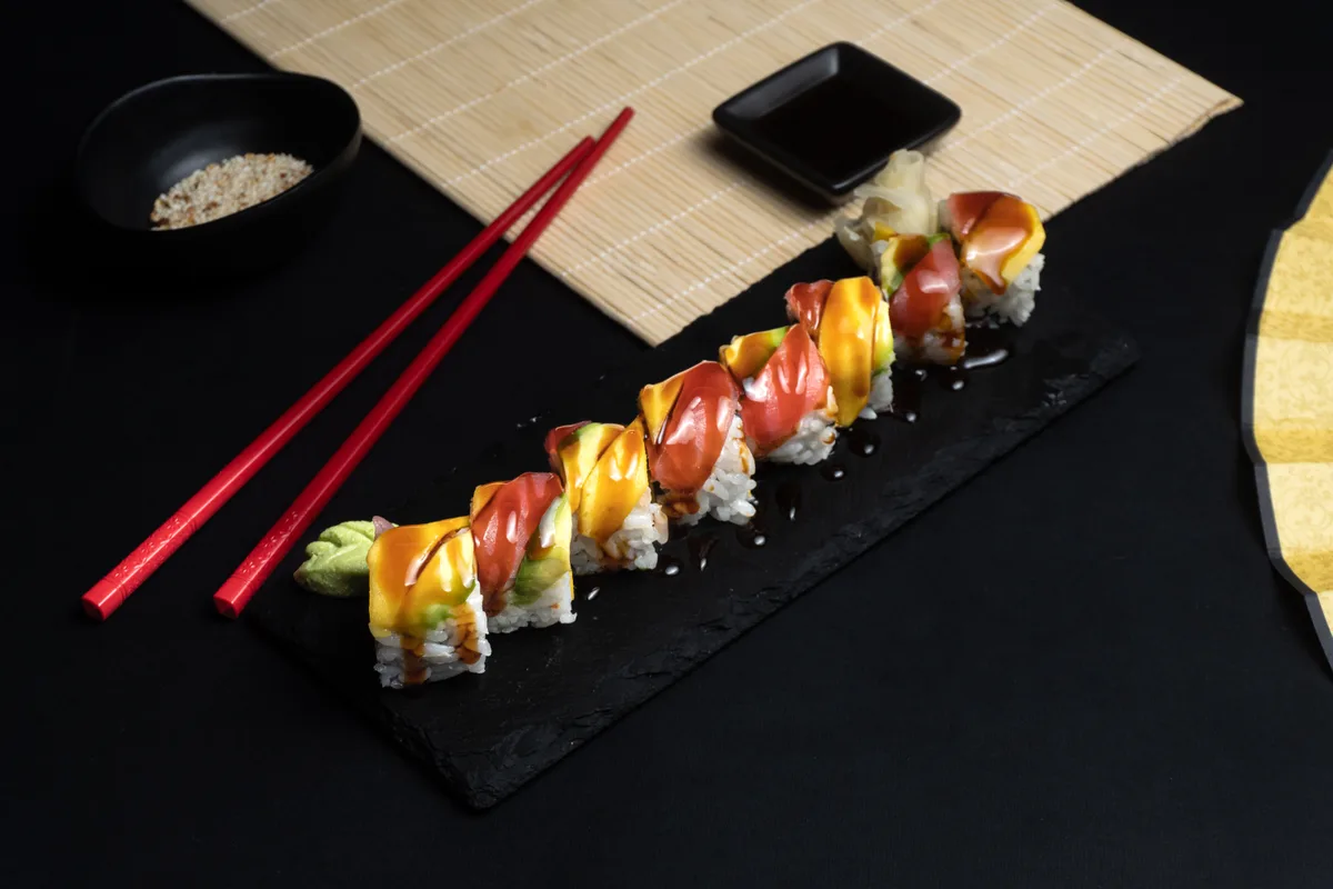 Hawaii roll (8 pcs)