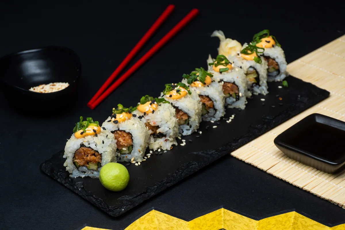 Spicy Tuna roll (8 pcs)