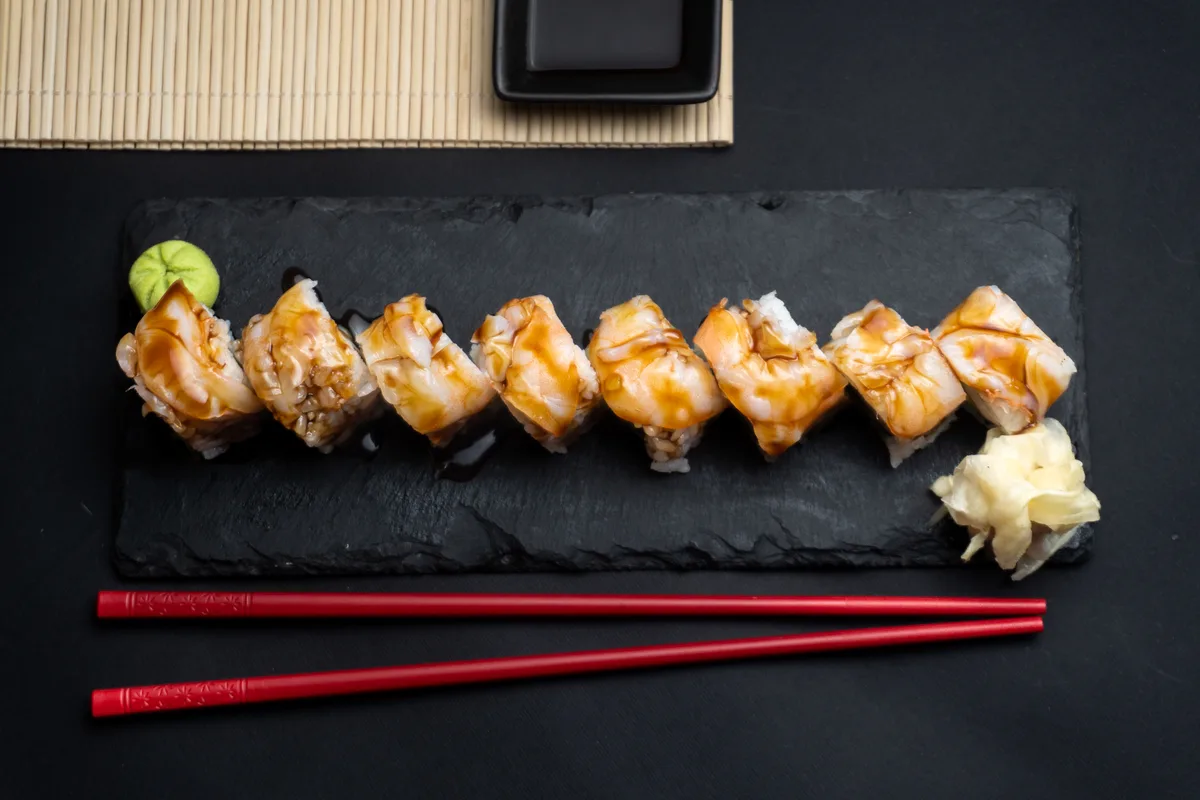 Tiger roll (8 pcs) S*