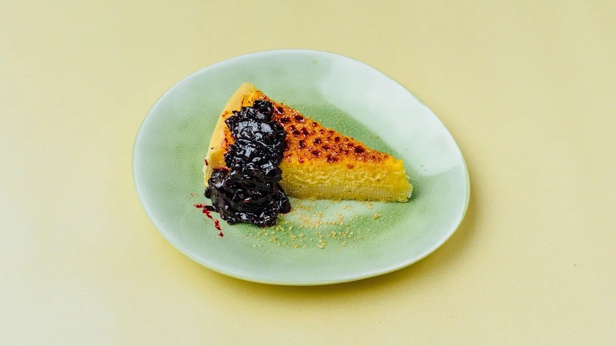 Caramel yuzu tart