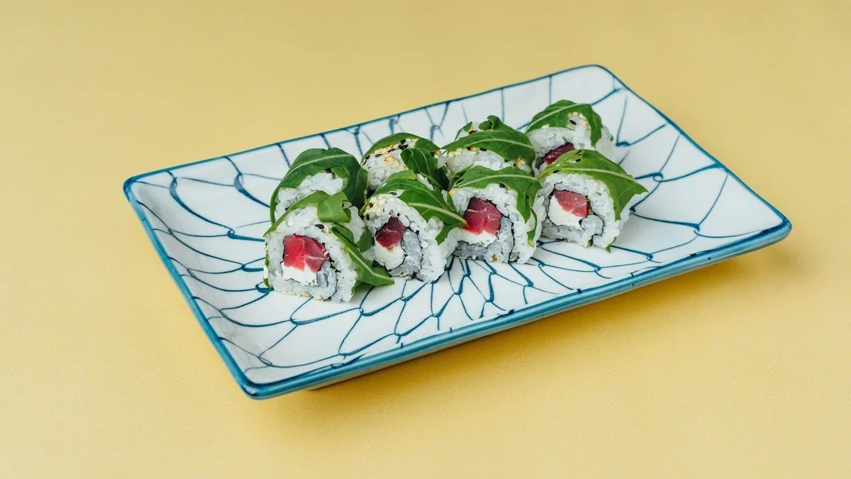 Green california roll