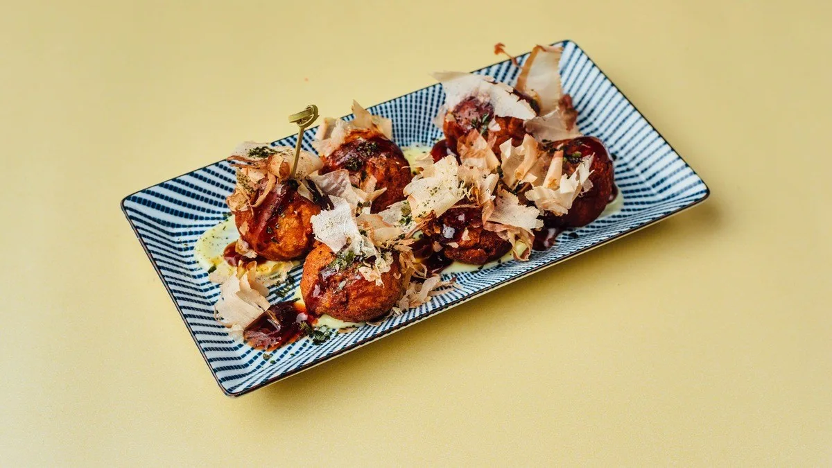 Street food takoyaki