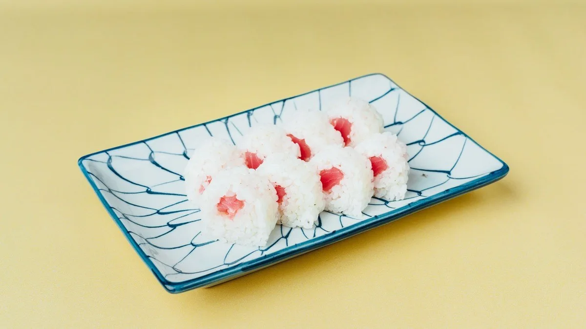 Tuna snow roll