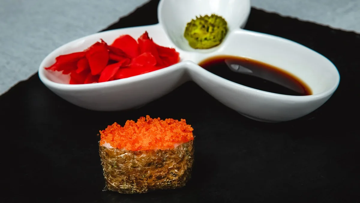 Gunkan Tobiko