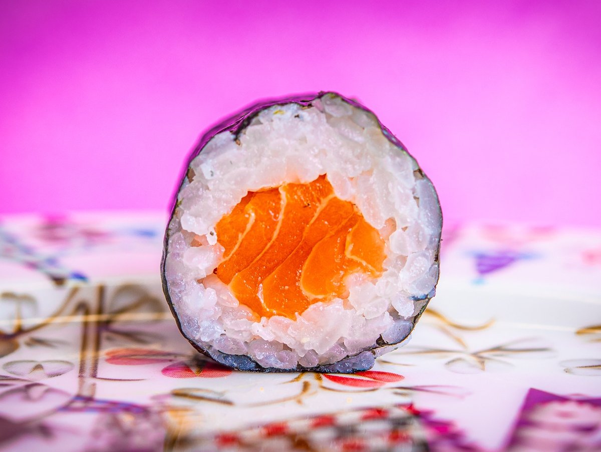 Salmon hosomaki 8pcs