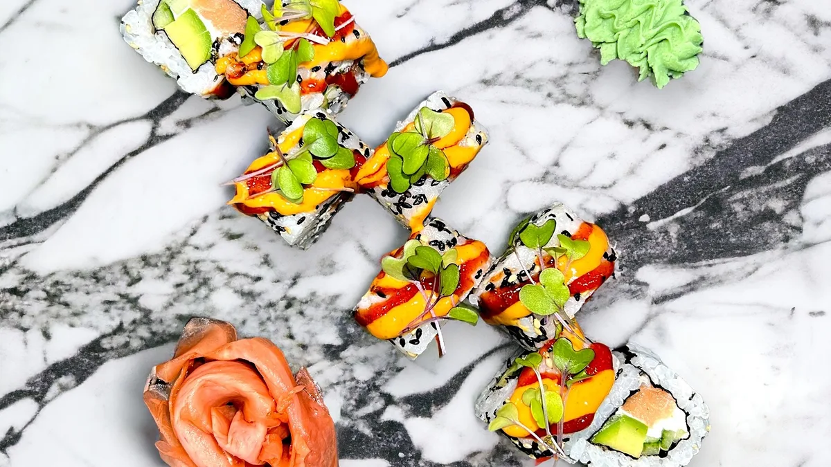 California Sake Roll🌶️