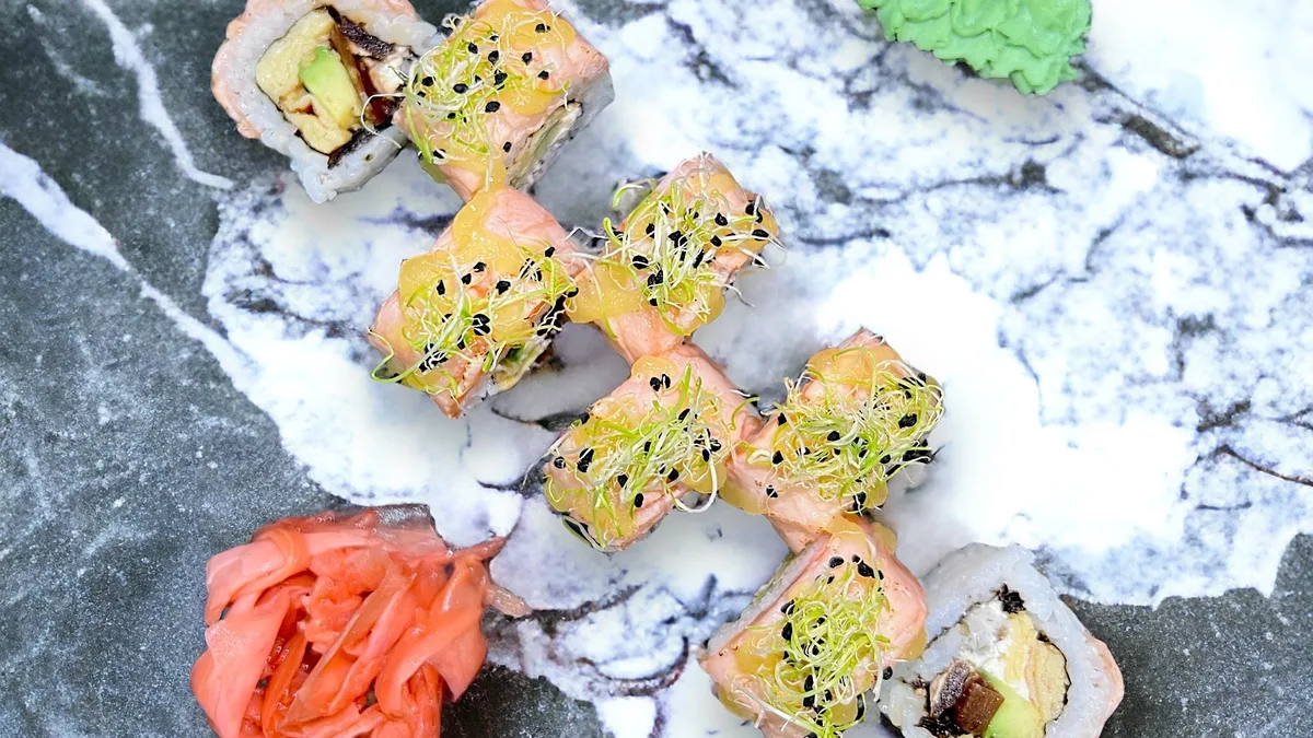 Supreme Roll