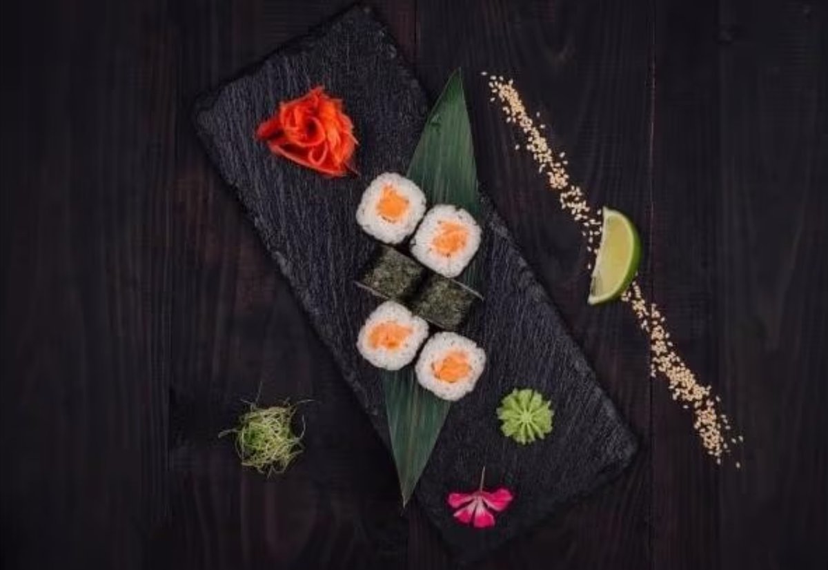 Salmon Maki