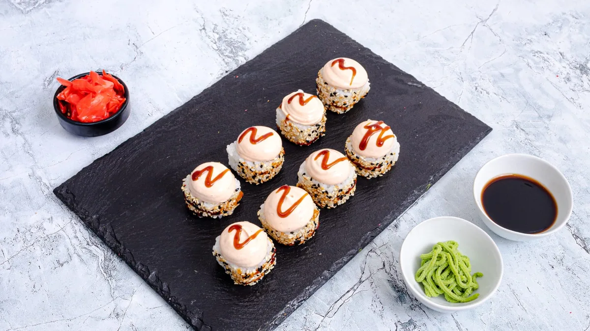 Baked Roll Toyuq ilə