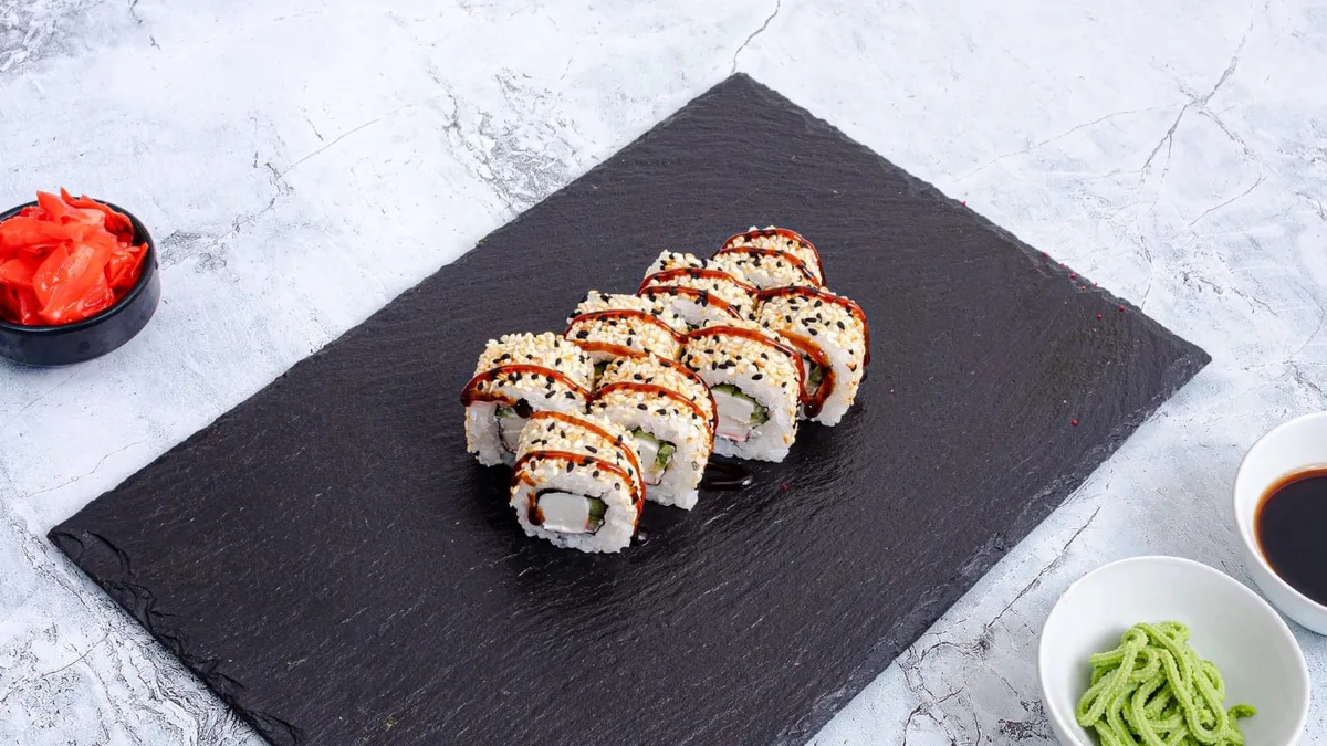 Küncütlü Kaliforniya Roll