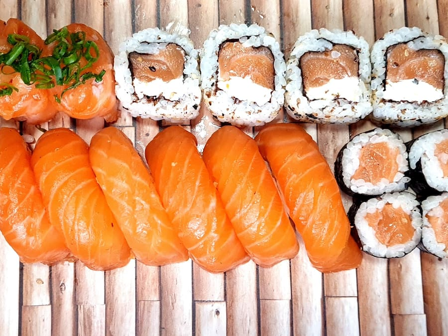 Box One Salmon 16 Peças