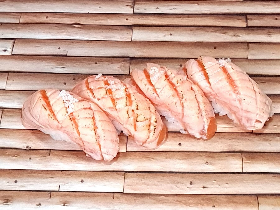 Niguiri de Salmão Maçaricado 4 Unidades.